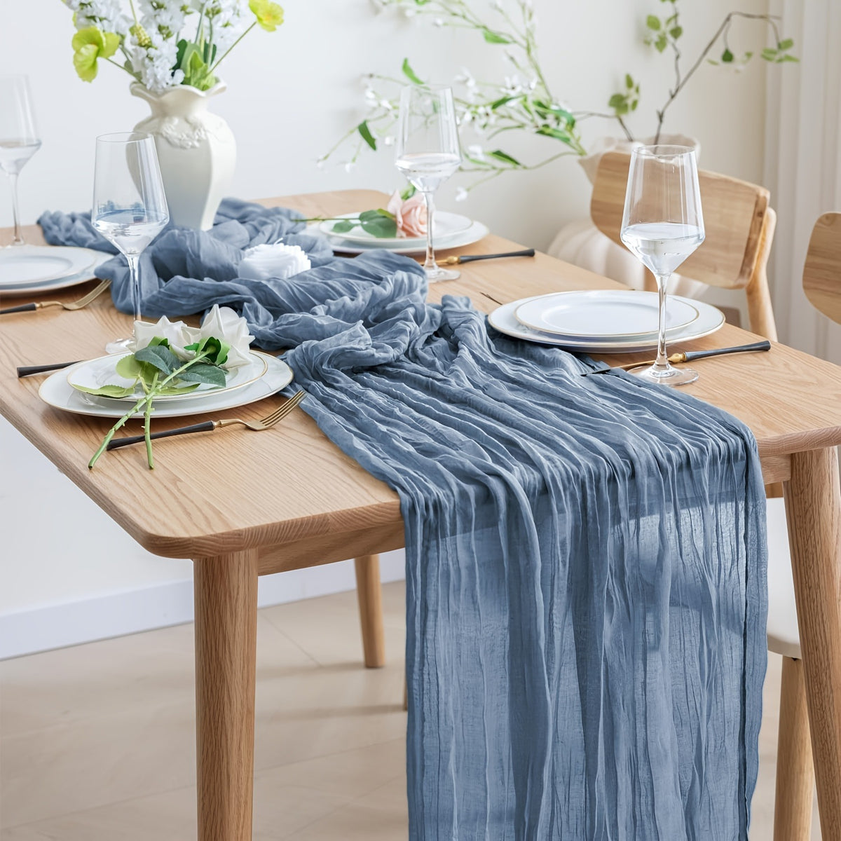 Light Luxury Wedding Table Runner