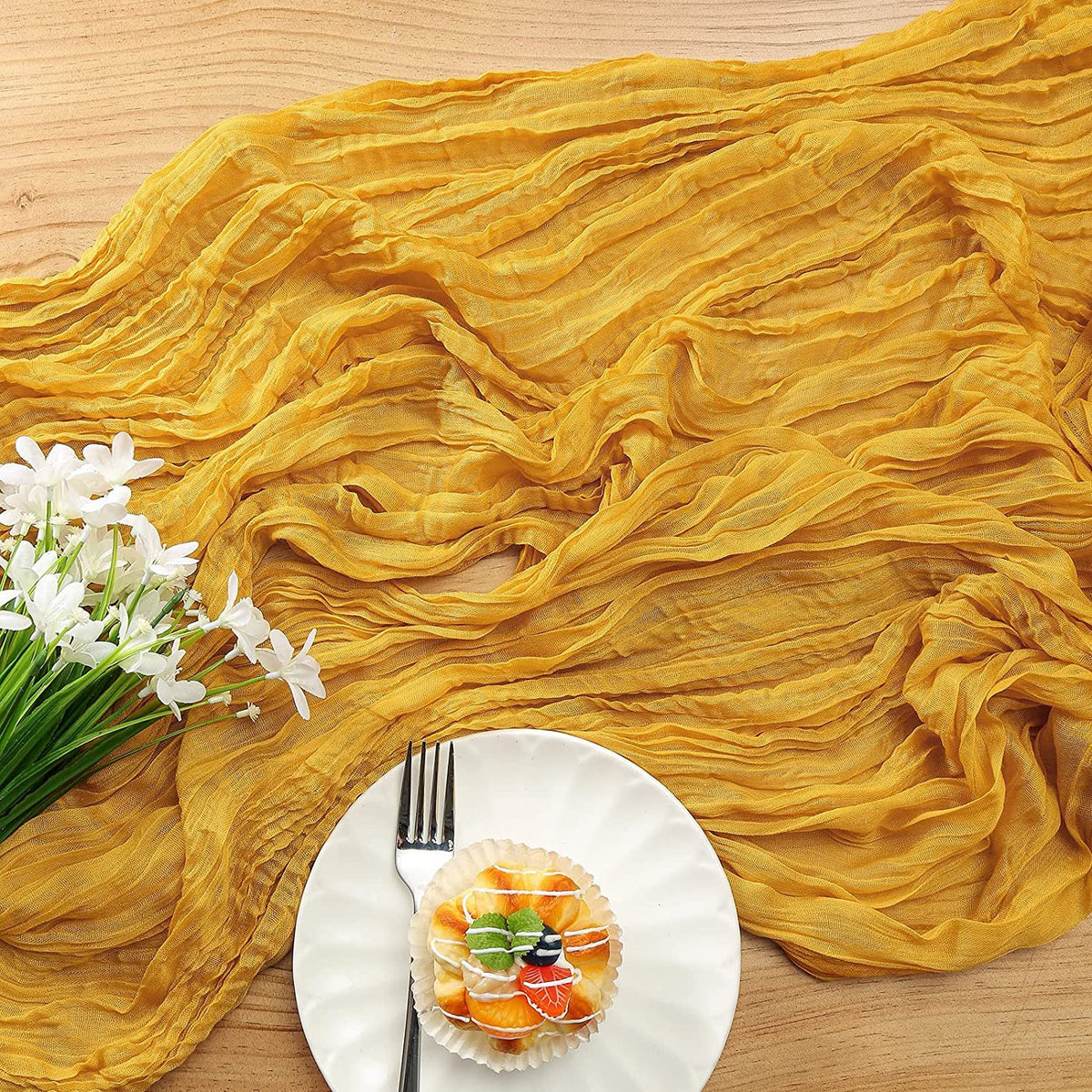 Light Luxury Wedding Table Runner