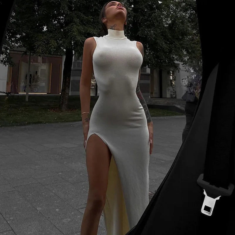 Elegant Backless Halter Evening Maxi Dress